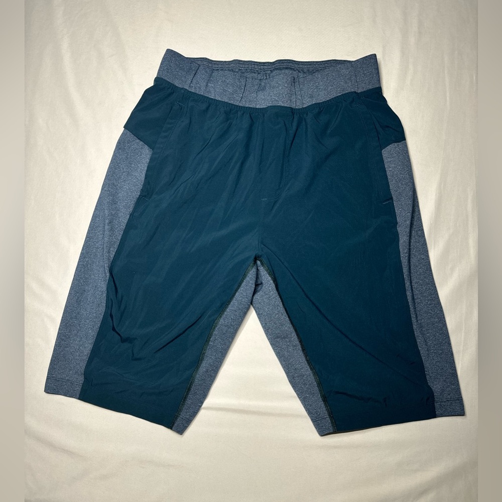 Lululemon‎ Shorts T.H.E. Unlined Aegean Blue Drawstring Side Pocket M